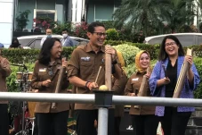 Bangkitkan Ekonomi,...