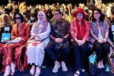 Fesyen Jadi Andalan...