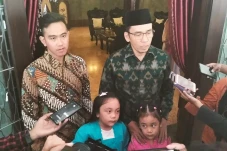 TGB Bertemu Gibran di...