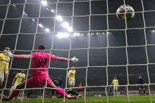 Inter Milan Bungkam...