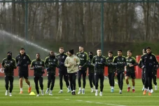 Manchester United vs...