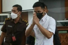 Putusan Sidang Kode...