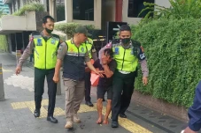 Tusuk Satpol PP Gara-gara...