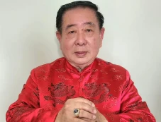 Diangkat Jadi Tomakaka,...
