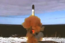 AS: Rusia Uji Rudal...