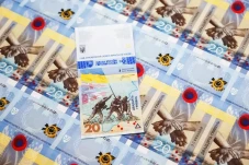 Ukraina Luncurkan Uang...