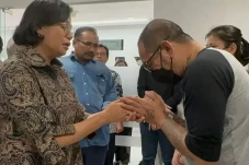 Kunjungi David Putra...