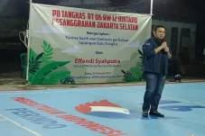 Lapangan Bulu Tangkis...