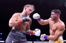 Tyson Fury Menang Taruhan...