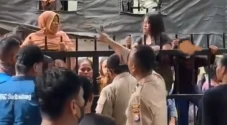 Tak Terima Anak Terjaring...