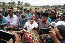 Buka Festival Karapan...