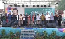 Pegadaian Ramaikan Festival...