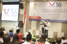 Lantik Ketua DPW Partai...