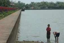 Misteri Kolam Segaran,...