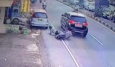 Polisi Tangkap Pengendara...