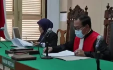 Hakim Tolak Praperadilan...