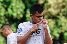 Hasil Arema FC vs Persik...