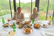 Indra Bekti dan Aldila...