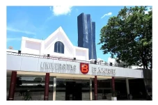 7 Universitas di Jakarta...