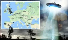 7 Penampakan UFO yang...
