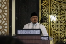 Jadi Khatib Salat Jumat,...