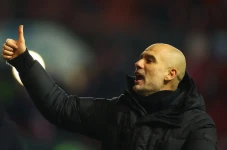 Manchester City Singkirkan...