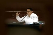 Anas Urbaningrum Akan...