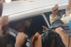 Bukan Rubicon, Rafael...