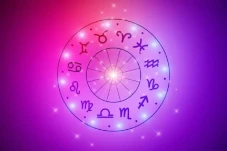 5 Zodiak yang Terobsesi...