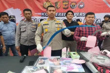Dendam, 2 Remaja di...