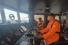 KM Linggar Petak Tenggelam...