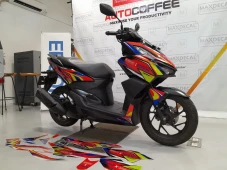 Peminat Tinggi, Maxdecal...