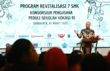 Resmikan Tujuh Revitalisasi...