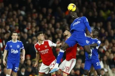 Arsenal vs Everton:...