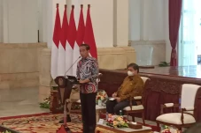 Respons Jokowi Soal...