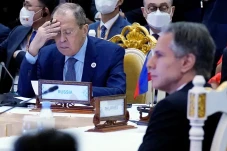 Bertemu Lavrov di Pertemuan...