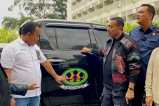 Bantuan Food Truck ke...