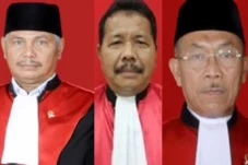 Hakim Tengku Oyong Cs...