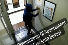 Viral Aksi Pria Rusak...