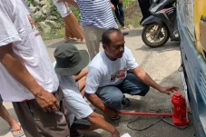 KST Banten Beri Bantuan...