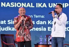 Menkop UKM Teten Masduki...
