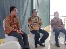 Kebijakan Pendidikan...