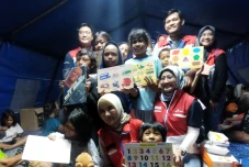 Kunjungi Pengungsian...