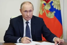 5 Teori Konspirasi Vladimir...
