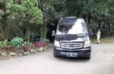 Surya Paloh Tiba di...