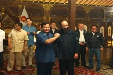 Kunjungi Prabowo, Peluang...