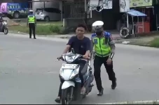 Gelar Tilang Manual,...
