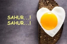 Niatkan Sahur Sebelum...