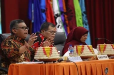 Perguruan Tinggi Didorong...