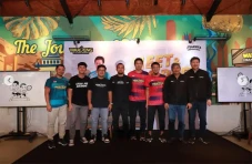 Pelatih Bulu Tangkis...